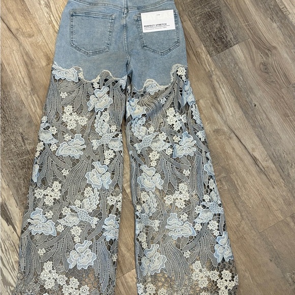 Bayeas Lesley high-rise wide-leg flare jeans floral lace 25 NWT - Picture 5 of 6